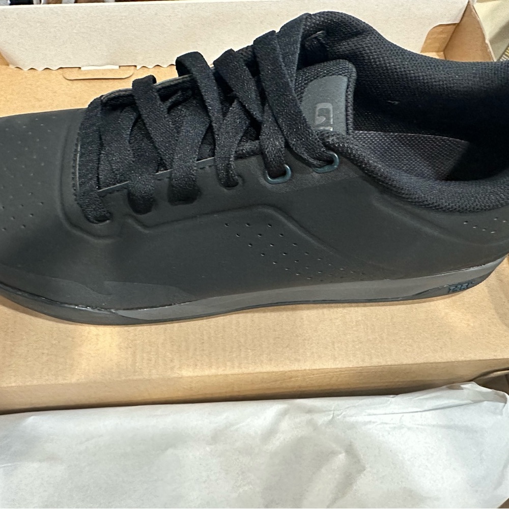 Giro Black Athletic Performance Shoes